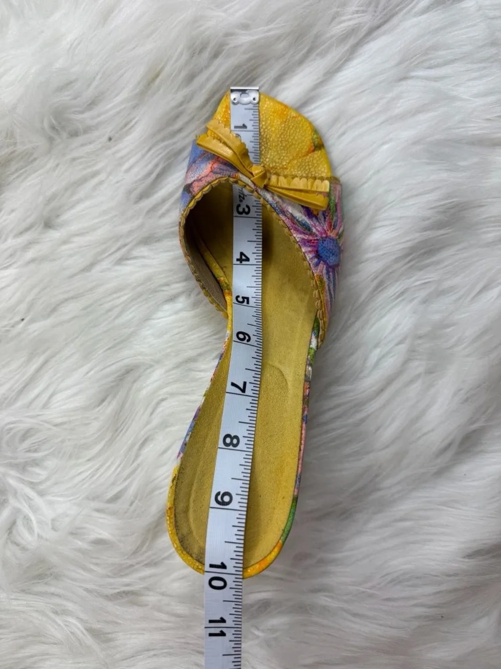 Stuart Weitzman Kitten Heels